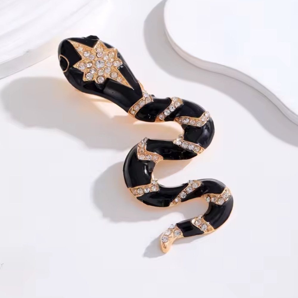 Unique serpentine serpents serpent Glamorous Black and Gold Crystal Snake Brooch